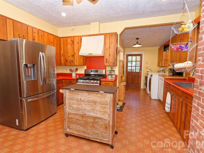 700 Trade Avenue, Landrum, SC 29356.  MLS# CAR4435821, YatesRealty ID 57539. 