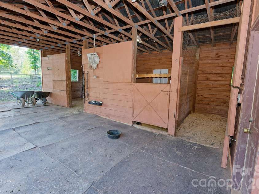 700 Trade Avenue, Landrum, SC 29356.  MLS# CAR4435821, YatesRealty ID 57539. 