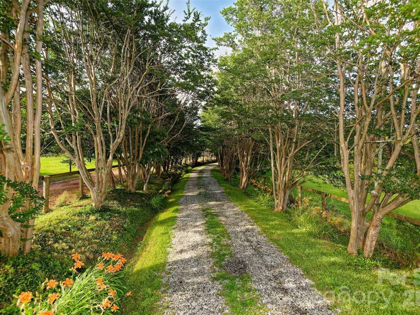 700 Trade Avenue, Landrum, SC 29356.  MLS# CAR4435821, YatesRealty ID 57539. 