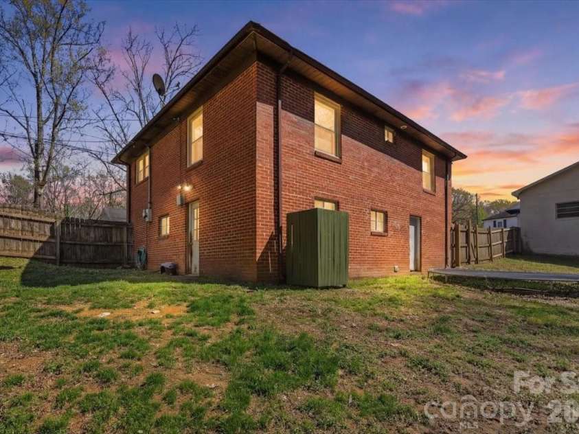 53 Ridge Court, Concord, NC 28025.  MLS# CAR4359272, YatesRealty ID 5754. 