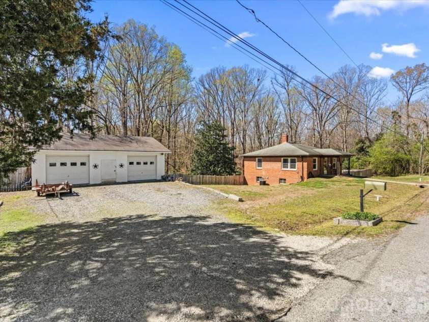 53 Ridge Court, Concord, NC 28025.  MLS# CAR4359272, YatesRealty ID 5754. 