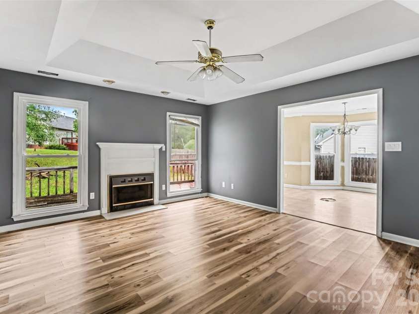 1646 Amanda Lane, Rock Hill, SC 29730.  MLS# CAR4435884, YatesRealty ID 57540. 