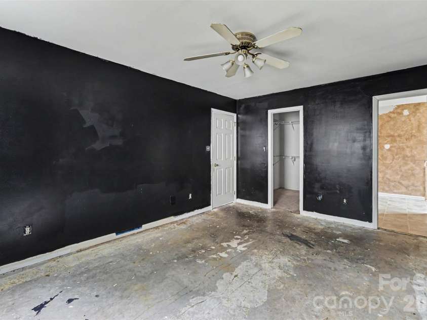 1646 Amanda Lane, Rock Hill, SC 29730.  MLS# CAR4435884, YatesRealty ID 57540. 