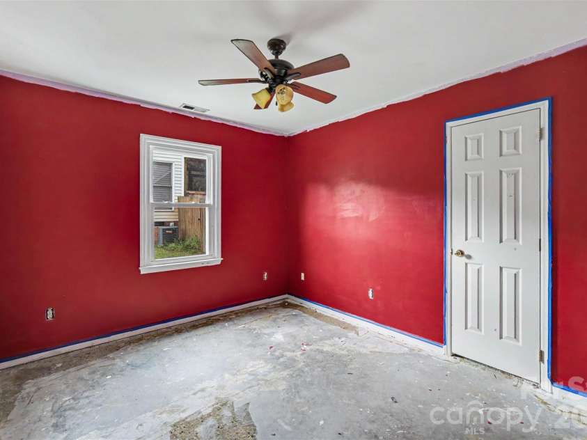 1646 Amanda Lane, Rock Hill, SC 29730.  MLS# CAR4435884, YatesRealty ID 57540. 
