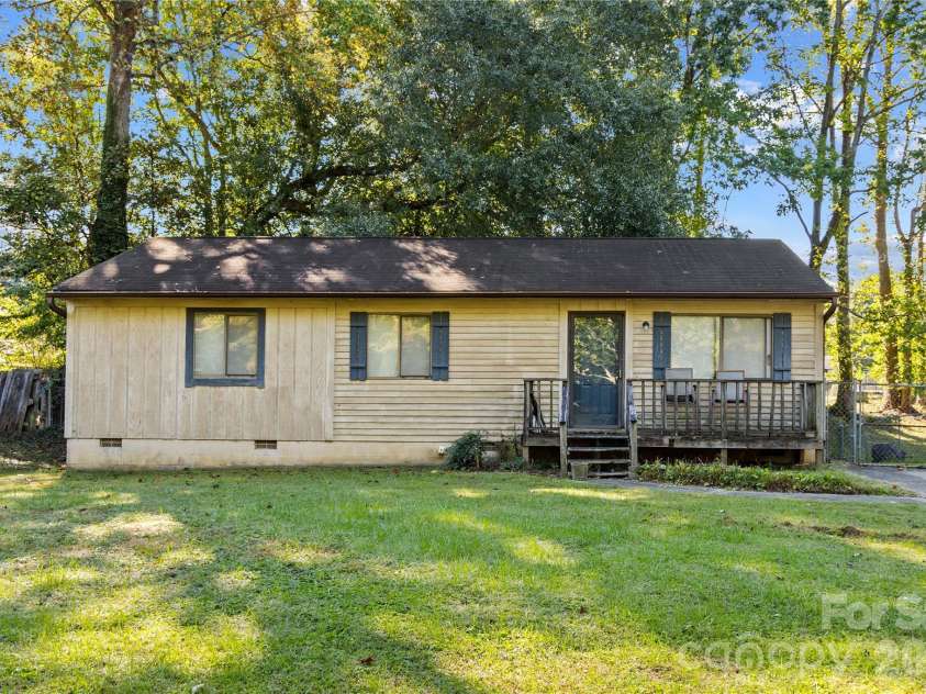 231 King David Lane, Gastonia, NC 28056.  MLS# CAR4433266, YatesRealty ID 57541. 