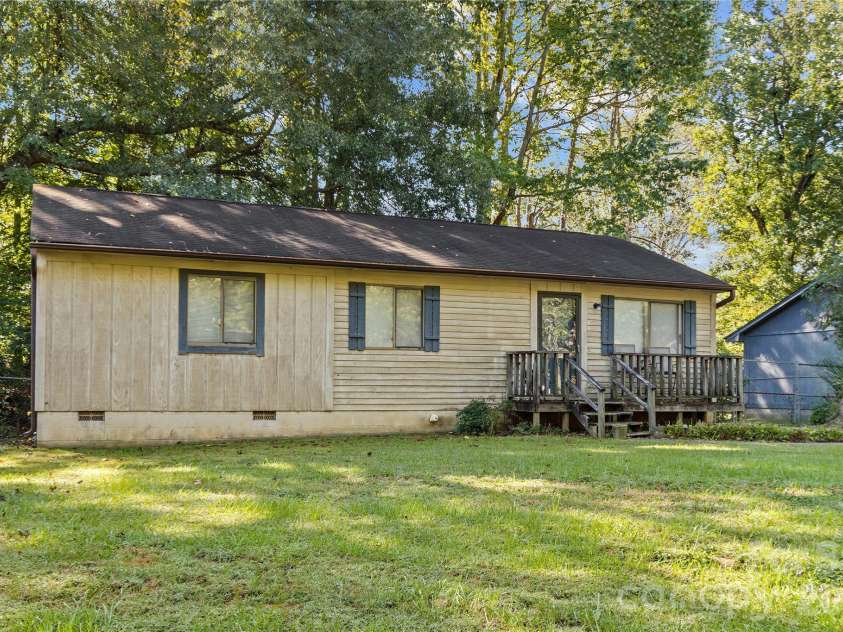 231 King David Lane, Gastonia, NC 28056.  MLS# CAR4433266, YatesRealty ID 57541. 