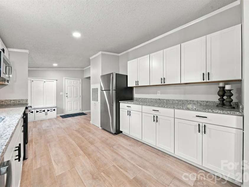 4236 Piney Road, Morganton, NC 28655.  MLS# CAR4436087, YatesRealty ID 57542. 
