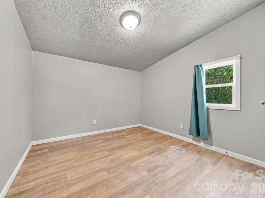 4236 Piney Road, Morganton, NC 28655.  MLS# CAR4436087, YatesRealty ID 57542. 