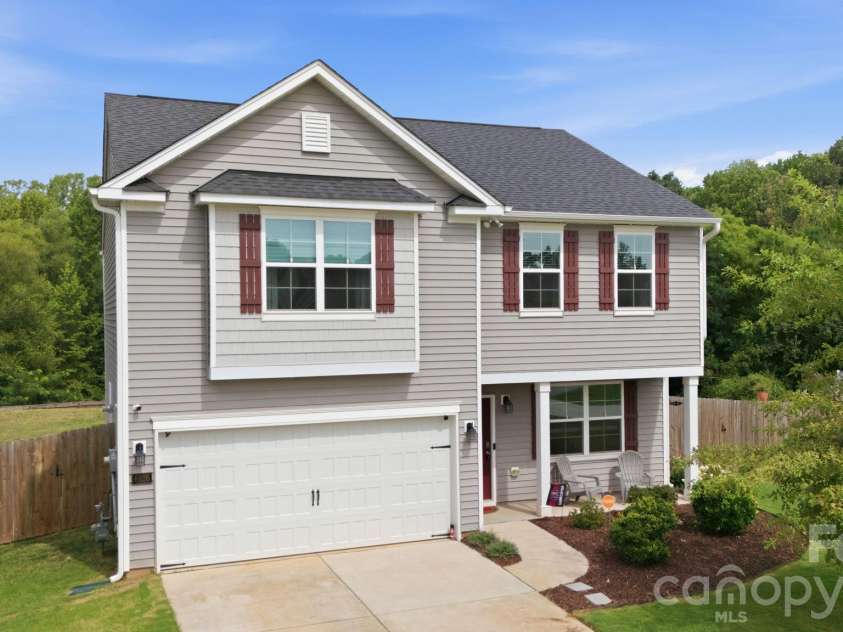 6826 Bellawood Drive, Trinity, NC 27370.  MLS# CAR4436099, YatesRealty ID 57545. 