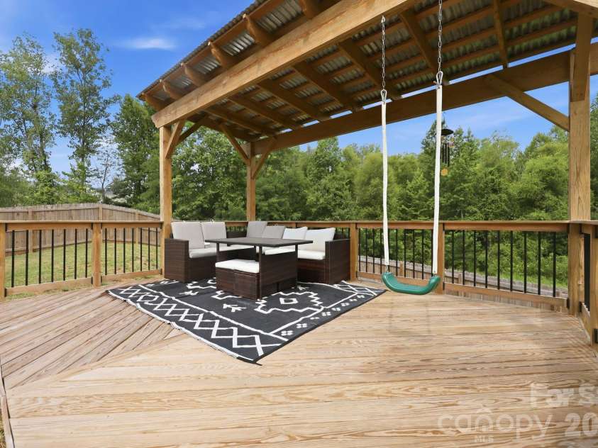6826 Bellawood Drive, Trinity, NC 27370.  MLS# CAR4436099, YatesRealty ID 57545. 