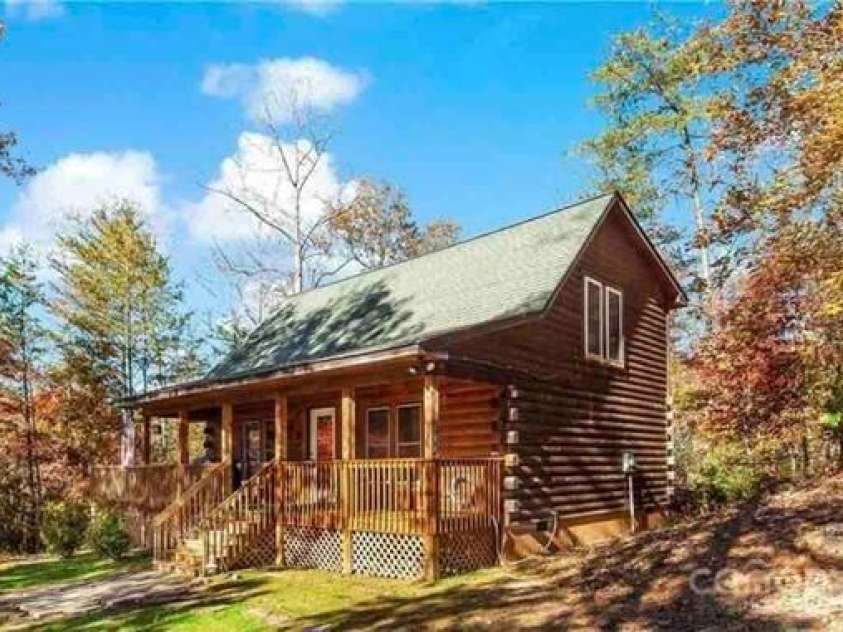 131 Mountain Ridge Drive, Lake Lure, NC 28746.  MLS# CAR4246824, YatesRealty ID 5755. 