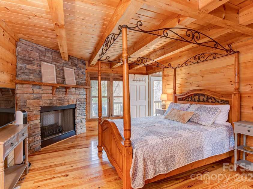 131 Mountain Ridge Drive, Lake Lure, NC 28746.  MLS# CAR4246824, YatesRealty ID 5755. 