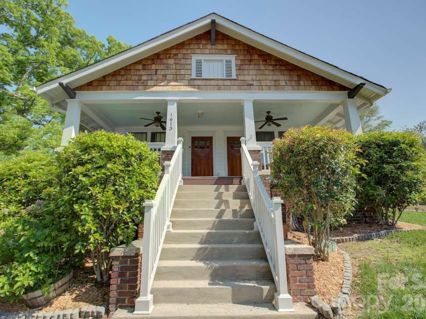 1613 Mint Street, Charlotte, NC 28203.  MLS# CAR4434644, YatesRealty ID 57551. 