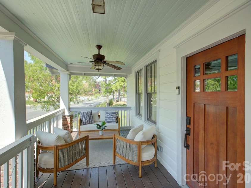 1613 Mint Street, Charlotte, NC 28203.  MLS# CAR4434644, YatesRealty ID 57551. 