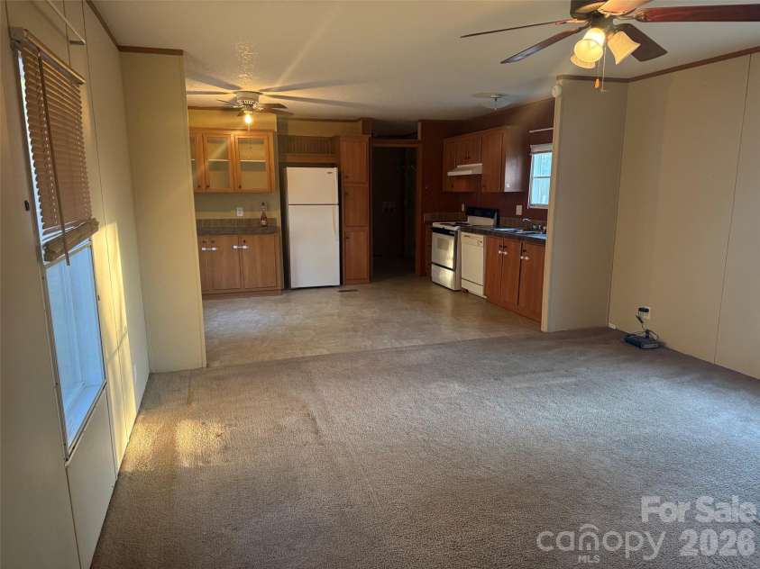 307 Rustling Oaks Road, Kershaw, SC 29067.  MLS# CAR4435230, YatesRealty ID 57555. 