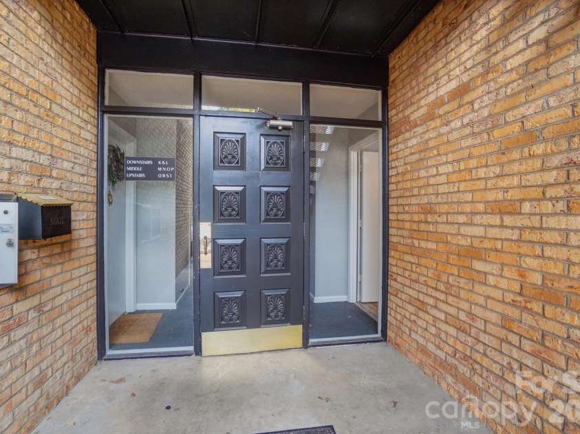 4754 Hedgemore Drive, Charlotte, NC 28209.  MLS# CAR4436121, YatesRealty ID 57557. 