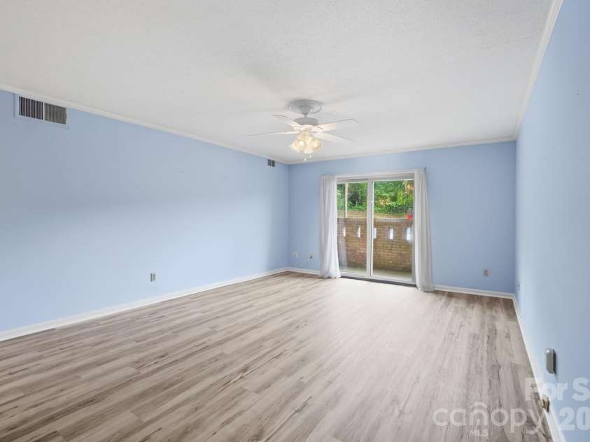 4754 Hedgemore Drive, Charlotte, NC 28209.  MLS# CAR4436121, YatesRealty ID 57557. 