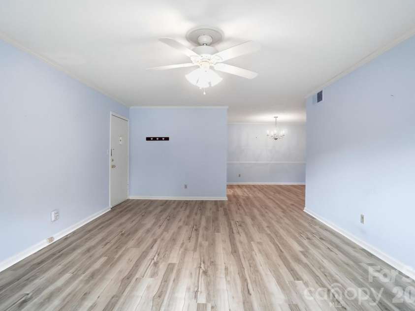 4754 Hedgemore Drive, Charlotte, NC 28209.  MLS# CAR4436121, YatesRealty ID 57557. 