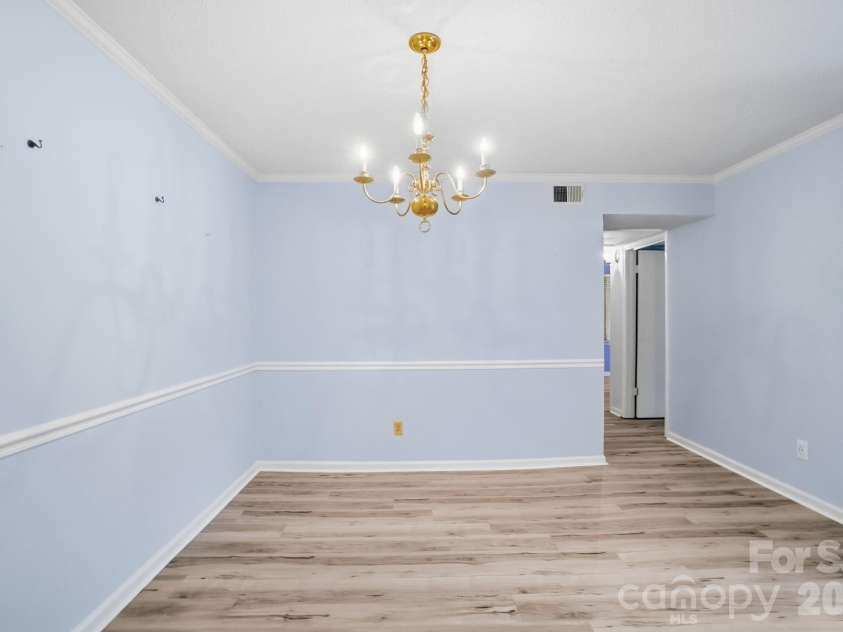 4754 Hedgemore Drive, Charlotte, NC 28209.  MLS# CAR4436121, YatesRealty ID 57557. 