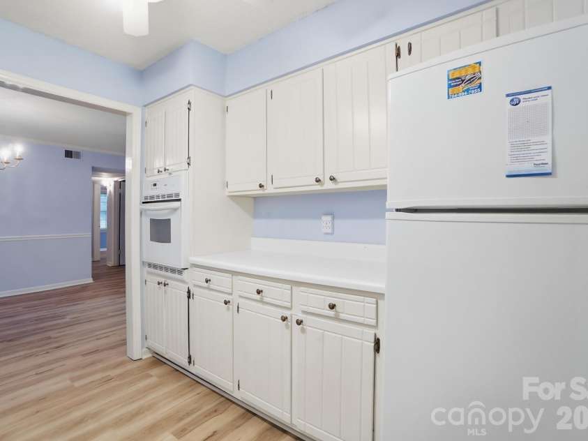 4754 Hedgemore Drive, Charlotte, NC 28209.  MLS# CAR4436121, YatesRealty ID 57557. 