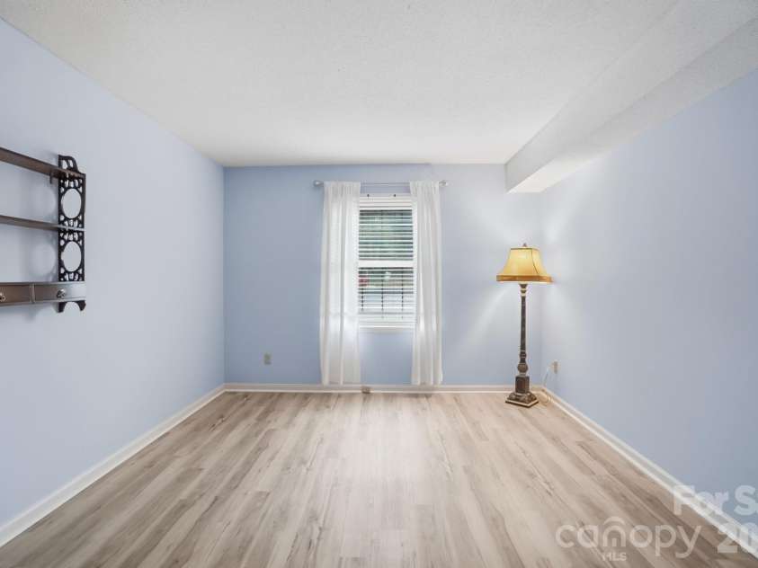 4754 Hedgemore Drive, Charlotte, NC 28209.  MLS# CAR4436121, YatesRealty ID 57557. 