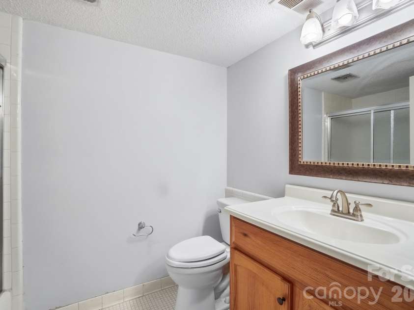 4754 Hedgemore Drive, Charlotte, NC 28209.  MLS# CAR4436121, YatesRealty ID 57557. 