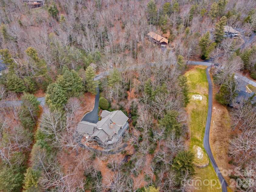 175 Overlook Drive, Flat Rock, NC 28731.  MLS# CAR4342119, YatesRealty ID 5756. 