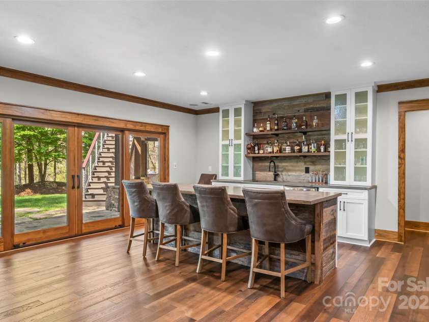 92 Gobblers Neck Drive, Nebo, NC 28761.  MLS# CAR4245641, YatesRealty ID 5756. 