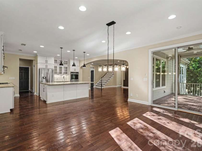 12609 Burr Oak Lane, Charlotte, NC 28278.  MLS# CAR4434633, YatesRealty ID 57561. 