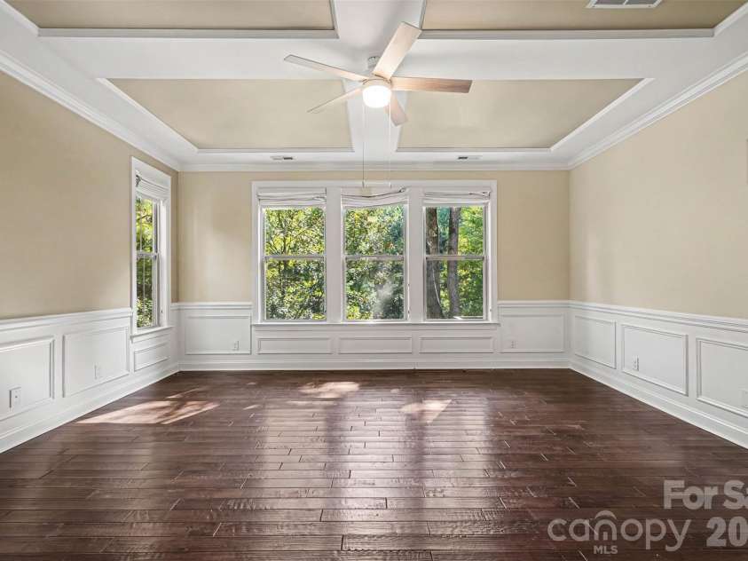 12609 Burr Oak Lane, Charlotte, NC 28278.  MLS# CAR4434633, YatesRealty ID 57561. 