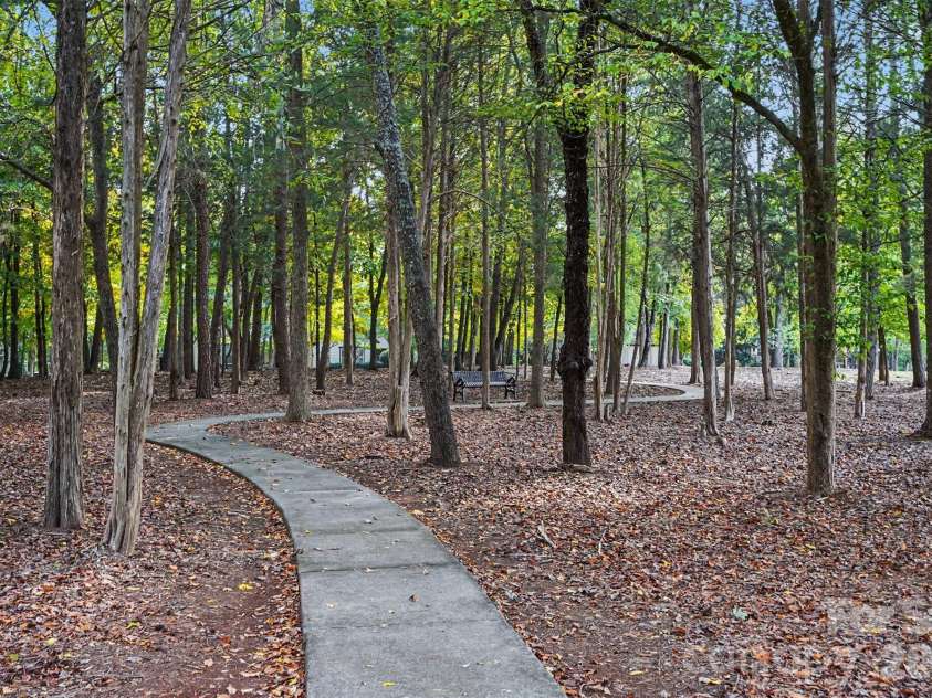 12609 Burr Oak Lane, Charlotte, NC 28278.  MLS# CAR4434633, YatesRealty ID 57561. 