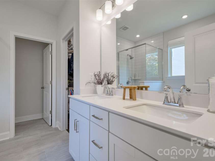 419 Clemson Tree Lane, Lake Wylie, SC 29710.  MLS# CAR4434354, YatesRealty ID 57565. 