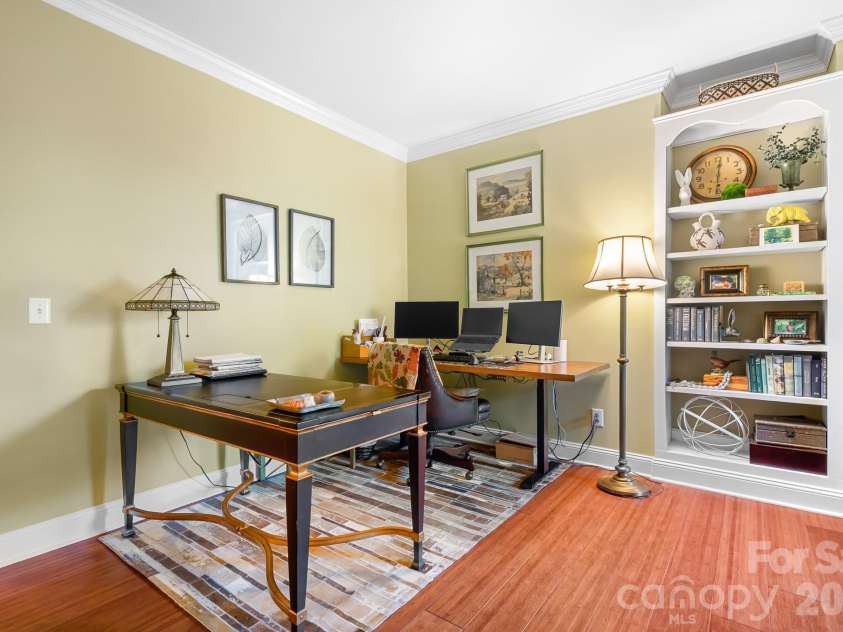 20720 Willow Pond Road, Cornelius, NC 28031.  MLS# CAR4434374, YatesRealty ID 57566. 
