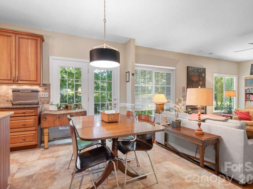20720 Willow Pond Road, Cornelius, NC 28031.  MLS# CAR4434374, YatesRealty ID 57566. 