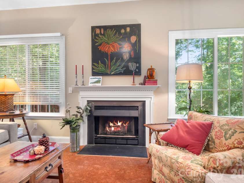 20720 Willow Pond Road, Cornelius, NC 28031.  MLS# CAR4434374, YatesRealty ID 57566. 