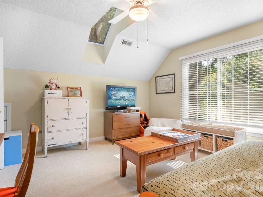 20720 Willow Pond Road, Cornelius, NC 28031.  MLS# CAR4434374, YatesRealty ID 57566. 