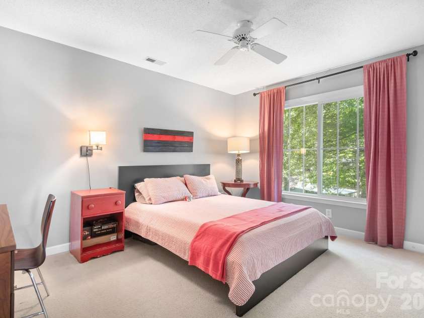 20720 Willow Pond Road, Cornelius, NC 28031.  MLS# CAR4434374, YatesRealty ID 57566. 