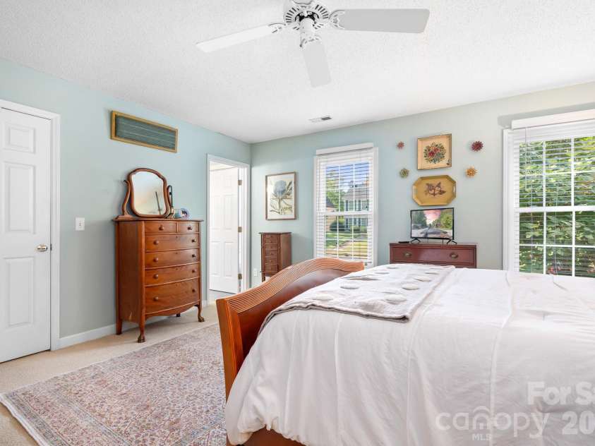 20720 Willow Pond Road, Cornelius, NC 28031.  MLS# CAR4434374, YatesRealty ID 57566. 