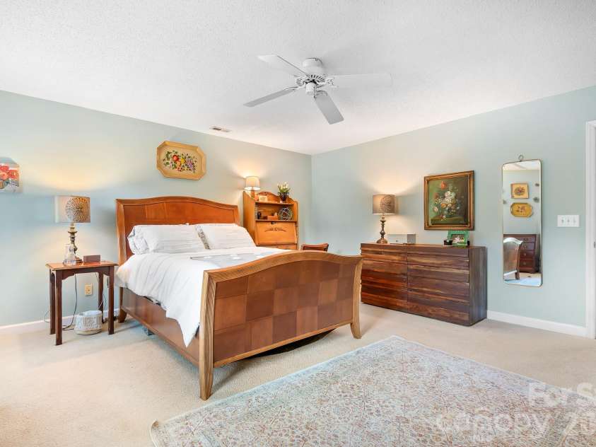 20720 Willow Pond Road, Cornelius, NC 28031.  MLS# CAR4434374, YatesRealty ID 57566. 