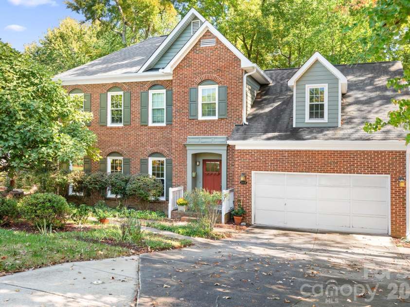 20720 Willow Pond Road, Cornelius, NC 28031.  MLS# CAR4434374, YatesRealty ID 57566. Front View 2