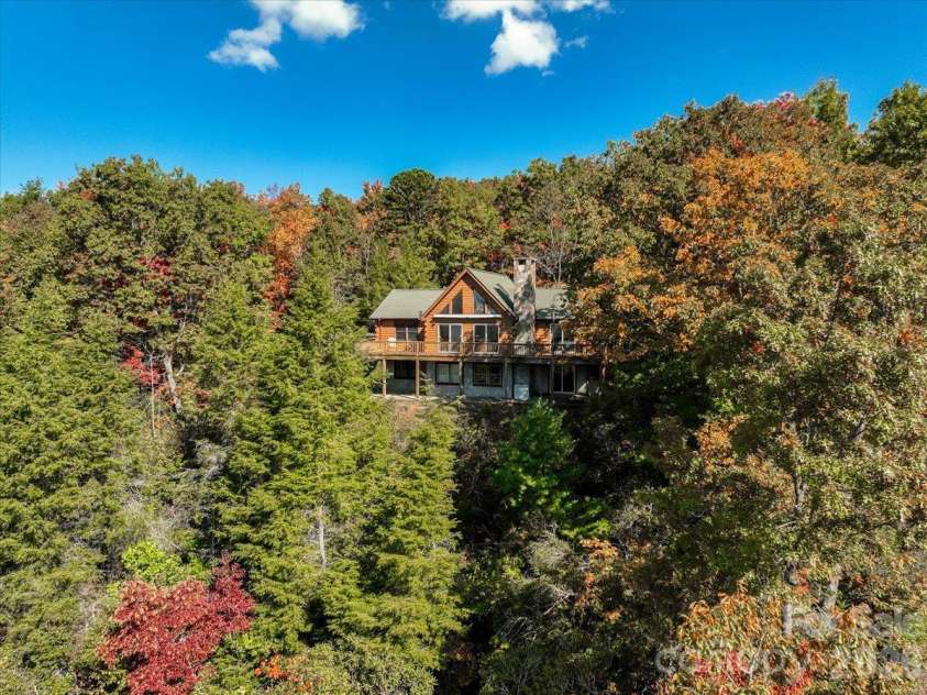 807 Pine Tree Road, Spruce Pine, NC 28777.  MLS# CAR4435959, YatesRealty ID 57567. 