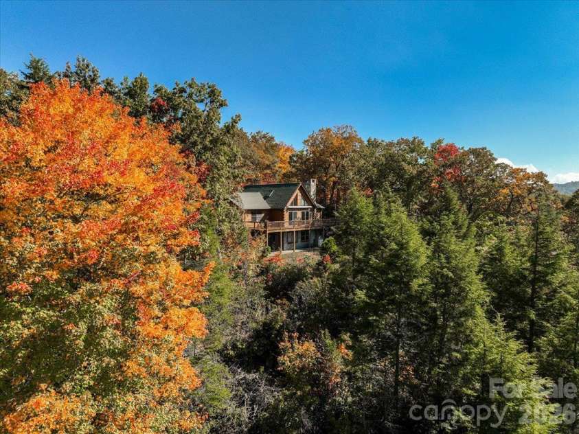 807 Pine Tree Road, Spruce Pine, NC 28777.  MLS# CAR4435959, YatesRealty ID 57567. 
