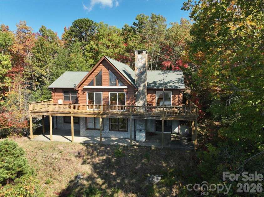 807 Pine Tree Road, Spruce Pine, NC 28777.  MLS# CAR4435959, YatesRealty ID 57567. 