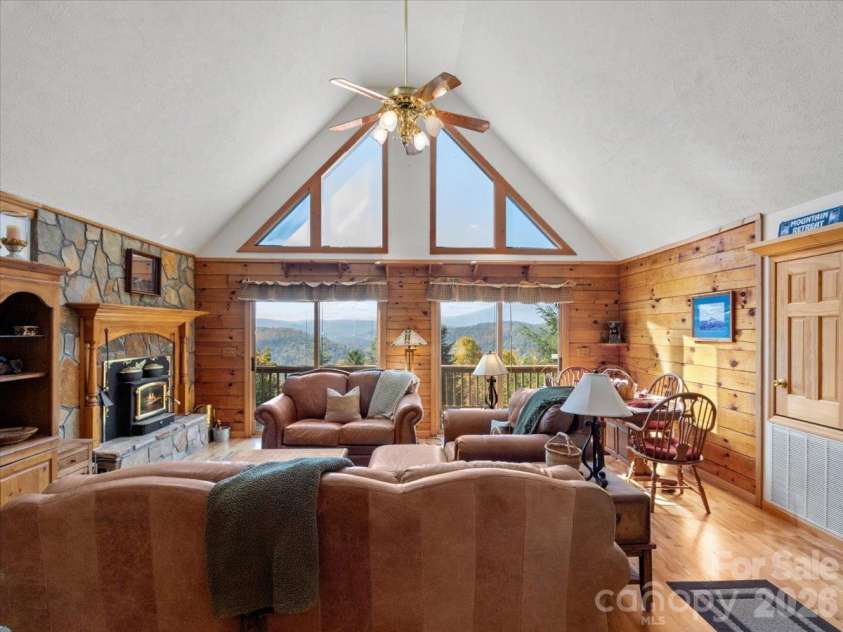 807 Pine Tree Road, Spruce Pine, NC 28777.  MLS# CAR4435959, YatesRealty ID 57567. 