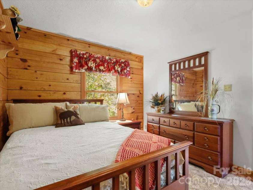 807 Pine Tree Road, Spruce Pine, NC 28777.  MLS# CAR4435959, YatesRealty ID 57567. 