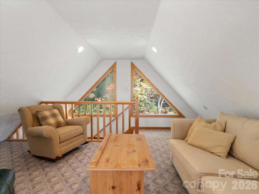 807 Pine Tree Road, Spruce Pine, NC 28777.  MLS# CAR4435959, YatesRealty ID 57567. 