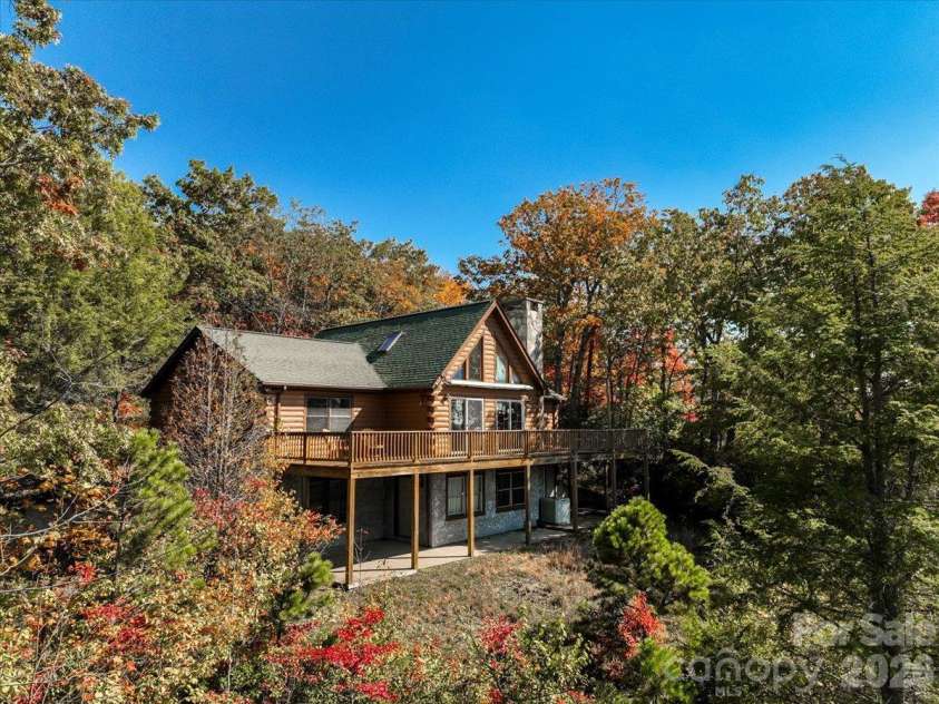 807 Pine Tree Road, Spruce Pine, NC 28777.  MLS# CAR4435959, YatesRealty ID 57567. 