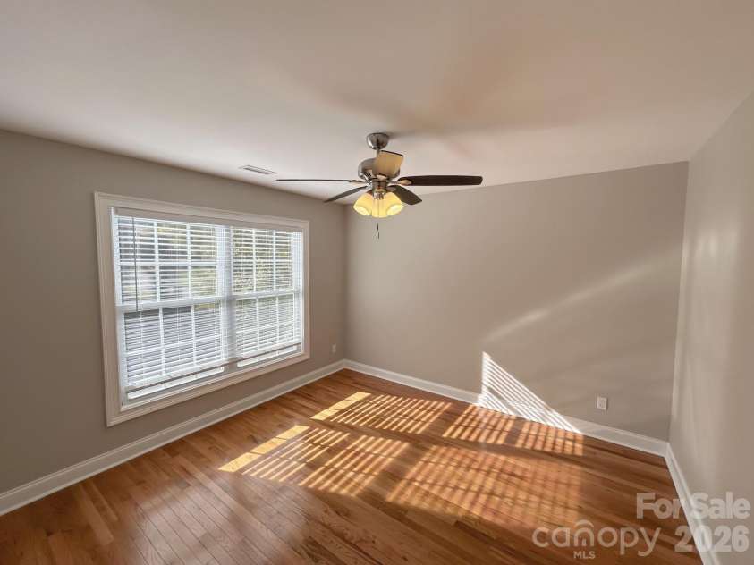 201 Colonel Holcombe Place, Candler, NC 28715.  MLS# CAR4436091, YatesRealty ID 57568. BR3