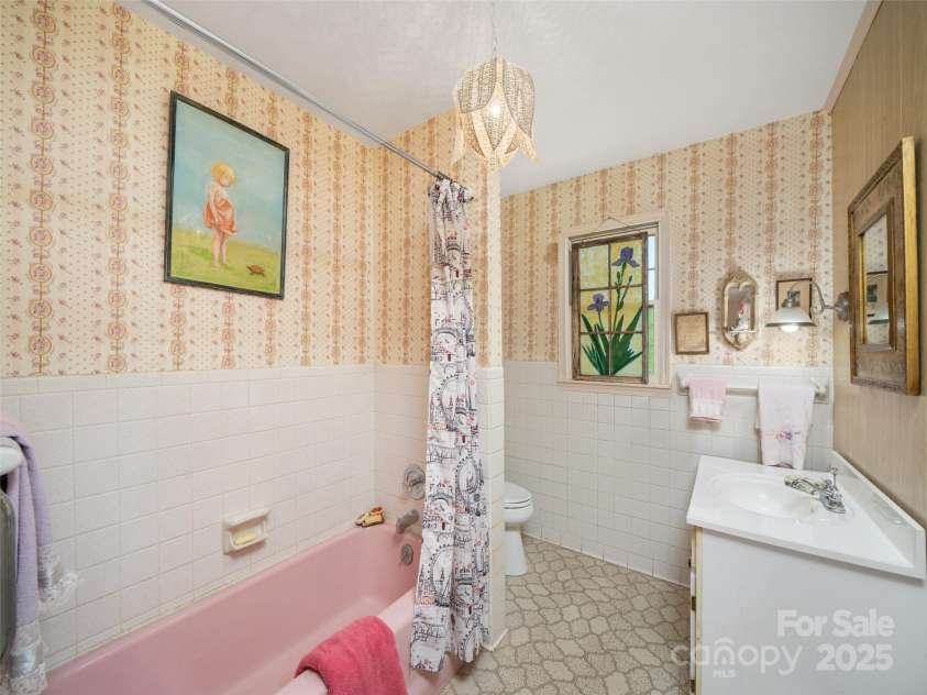 1617 California Creek Road, Mars Hill, NC 28754.  MLS# CAR4243735, YatesRealty ID 5757. 