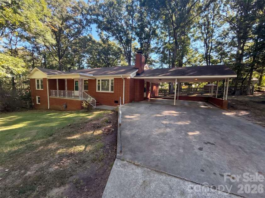 2006 Overhill Drive, Monroe, NC 28110.  MLS# CAR4436153, YatesRealty ID 57574. 